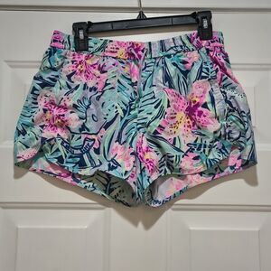 lilly pulitzer Run Around Slathouse Soiree Shorts Size Medium